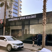 Karşıyaka kulüp binası boşaltıyor
