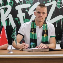Kocaelispor, Jovanovic’i renklerine bağladı
