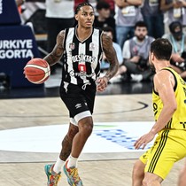 Beşiktaş Fibabanka, seriyi 2-1'e getirdi
