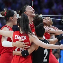 CANLI YAYIN | Türkiye - Brezilya | Filenin Sultanları VNL'de