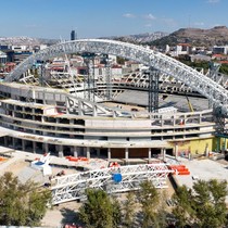 Osman Aşkın Bak ve Murat Kurum 19 Mayıs Stadyumu'nun müjdesini verdi