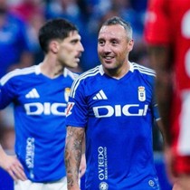 Santi Cazorla  yetiştiği kulübü 24 yıl sonra La Liga'ya çıkardı
