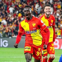 Göztepe'de Dennis transferde Anderlecht'in radarında