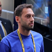 Hakan Çalhanoğlu sakatlandı