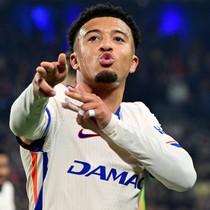 Mourinho telefonla görüşmüştü! ManU Sancho için yapılan teklifi kabul etti