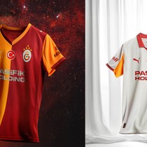 Galatasaray yeni sezon forma tanıtıldı! Beyaz formaya hayran kaldılar...