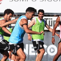 Beşiktaş, yeni sezon hazırlıklarını sürdürüyor