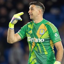 Emiliano Martinez için Galatasaray'a dev rakip!