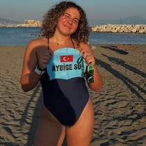 Türk yüzücü Aybige Su Irçağ'dan İtalya'da önemli başarı