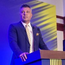 Sadettin Saran Fenerbahçe başkanlığına adaylığını açıkladı!