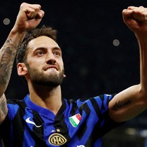 Hakan Çalhanoğlu'nun eşinden flaş paylaşım! Inter'e gönderme yaptı