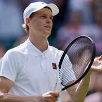 Tek erkeklerde dünya 1 numarası Sinner, Wimbledon'da ikinci tura çıktı