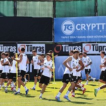 Beşiktaş günün ilk çalışmalarını tamamladı