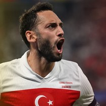 Galatasaray'dan Hakan Çalhanoğlu'na büyük destek! "Camia seni bekliyor"