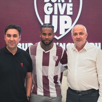 Bandırmaspor, Leandro Bacuna'yı kadrosuna kattı