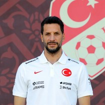 Hakan Balta, Vincenzo Montella'nın yardımcısı oldu