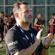 Okan Buruk üç yıldızı kadro dışı bıraktı! Yeni transferler geldikleri gibi gidiyor
