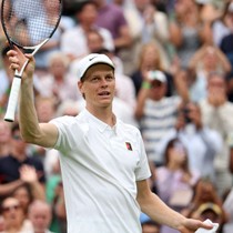 Wimbledon'da Jannik Sinner, çeyrek finale yükseldi