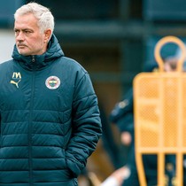 Mourinho biletini kesti! Süper Lig'den üç kulüp devreye girdi