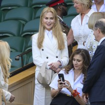 Wimbledon'a ünlü akını! Tribündeki hareketleriyle dikkat çekti