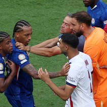 Chelsea-PSG maçı sonrası kavga çıktı! Trump o anları böyle izledi