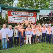 Menteşe Beşpınar Yağlı Güreşleri'nde başpehlivanlığı Cengizhan Şimşek kazandı