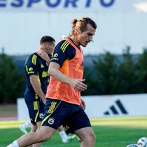 Fenerbahçe'de 3 futbolcu takımdan ayrı çalıştı