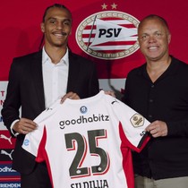 PSV, 23 yaşındaki Fransız sağ bek Kiliann Sildillia'yı transfer etti