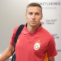 Galatasaray'da 6 ay sonra ayrılık! Çifte teklif