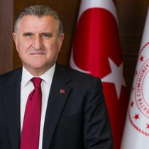 Bakan Bak’tan Avrupa şampiyonu milli atletlere tebrik