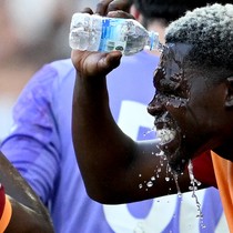 Galatasaray'da Derrick Köhn kafaları karıştırdı! Sol bekte...