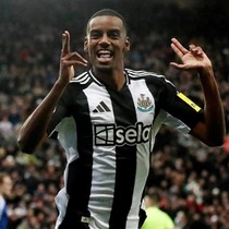 Alexander Isak'ın yeri 100 milyon euroya dolduracak!