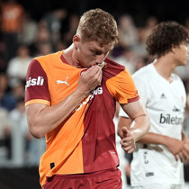 Galatasaray'da imzalar atıldı! TFF'ye bildirildi
