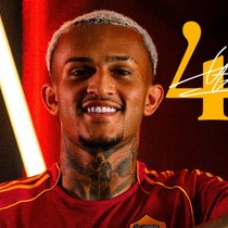 Roma, 25 milyon euroya sağ bek aldı
