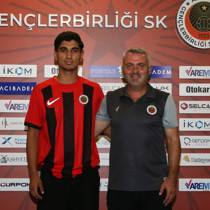 Gençlerbirliği genç oyuncusu Seyfi Toprak Kıskanç ile profesyonel sözleşme imzaladı