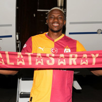 Galatasaray'ın yeni transferi Victor Osimhen İstanbul'a geldi