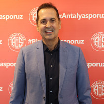 Antalyaspor Kulübü Başkanı Rıza Perçin: Bu sezon hedefimiz ligi orta sıralarda bitirmek