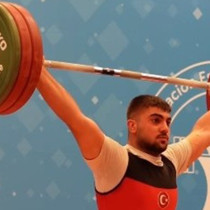 Şırnaklı halterci Sefkan Sümen Avrupa rekoru kırdı