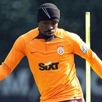 Son olarak Galatasaray'da oynadı Persepolis'e transfer oldu!