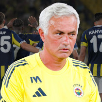 Fenerbahçe'nin UEFA'ya verdiği liste belli oldu! Mourinho 10 ismi kadroya almadı