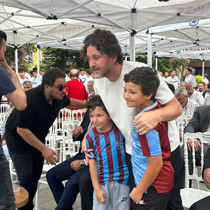Taraftarla buluşan Fatih Tekke’den ‘mücadeleye devam’ mesajı