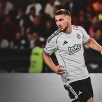Semih Kılıçsoy resmen Cagliari'de