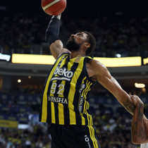 Khem Birch 1 yıl daha Fenerbahçe Beko'da