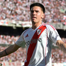 Real Madrid'e transfer olan 17 yaşındaki Arjantinli Mastantuono, yeni Messi olarak görülüyor