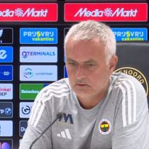 Mourinho'dan Hollandalı gazeteciye: Sorunuza cevap vermeyeceğim