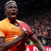 İngiliz efsaneler Osimhen'e inanamadı! "Premier Lig'de oynamalı"
