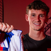 Lyon, Liverpool'dan ön libero transfer etti