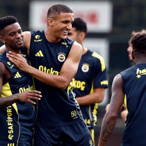 Fenerbahçe'de Becao sevinci