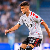 Beşiktaş'ın yıldızından karar: İstanbul'dan ayrılmam!