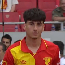 Göztepe İzzet Furkan Malak'ı İsveç'e kiralık gönderdi